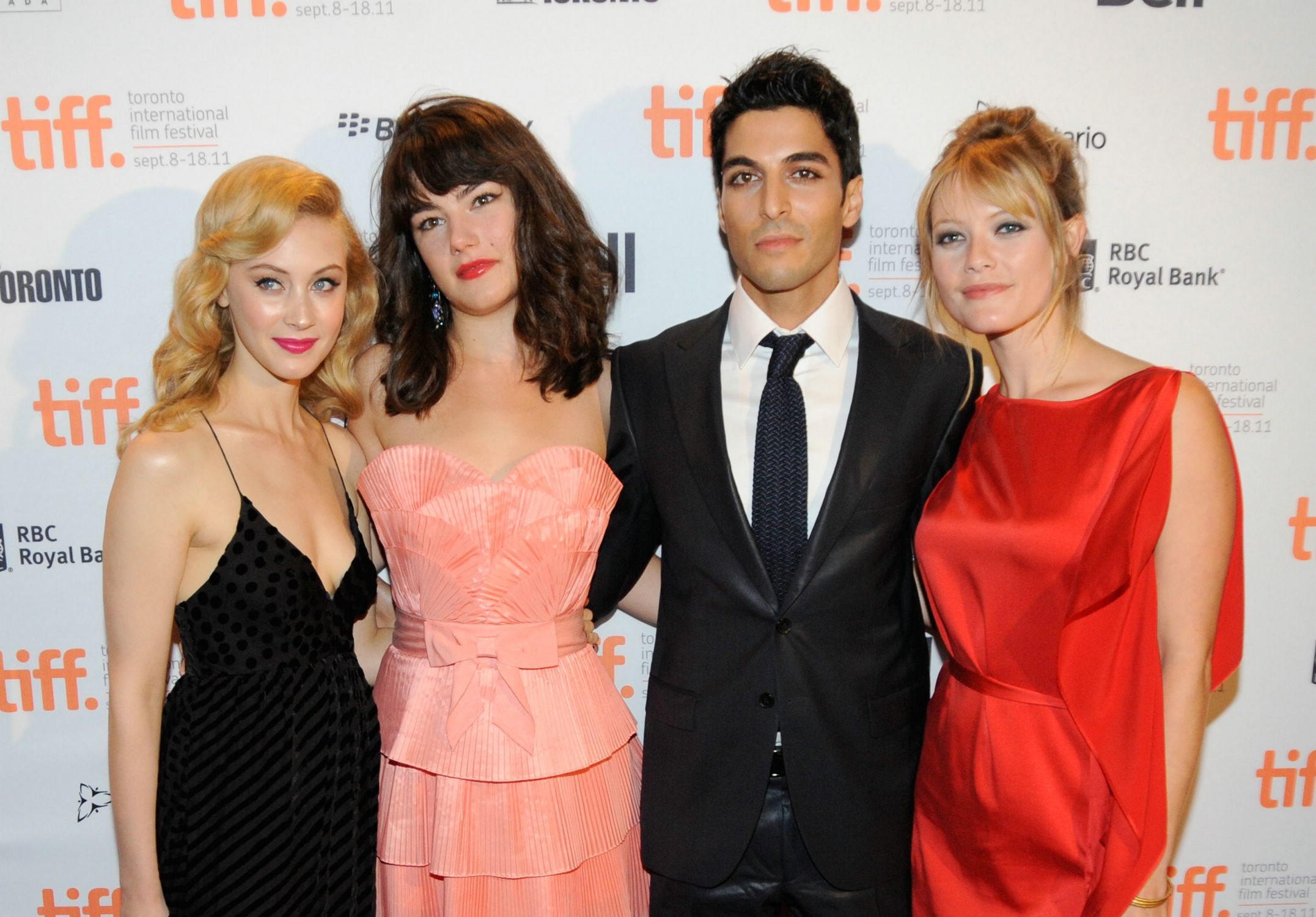 hq006.jpg hq006.jpg