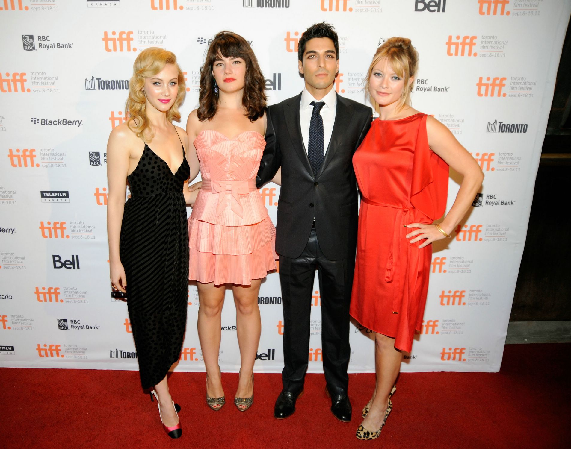 hq007.jpg hq007.jpg