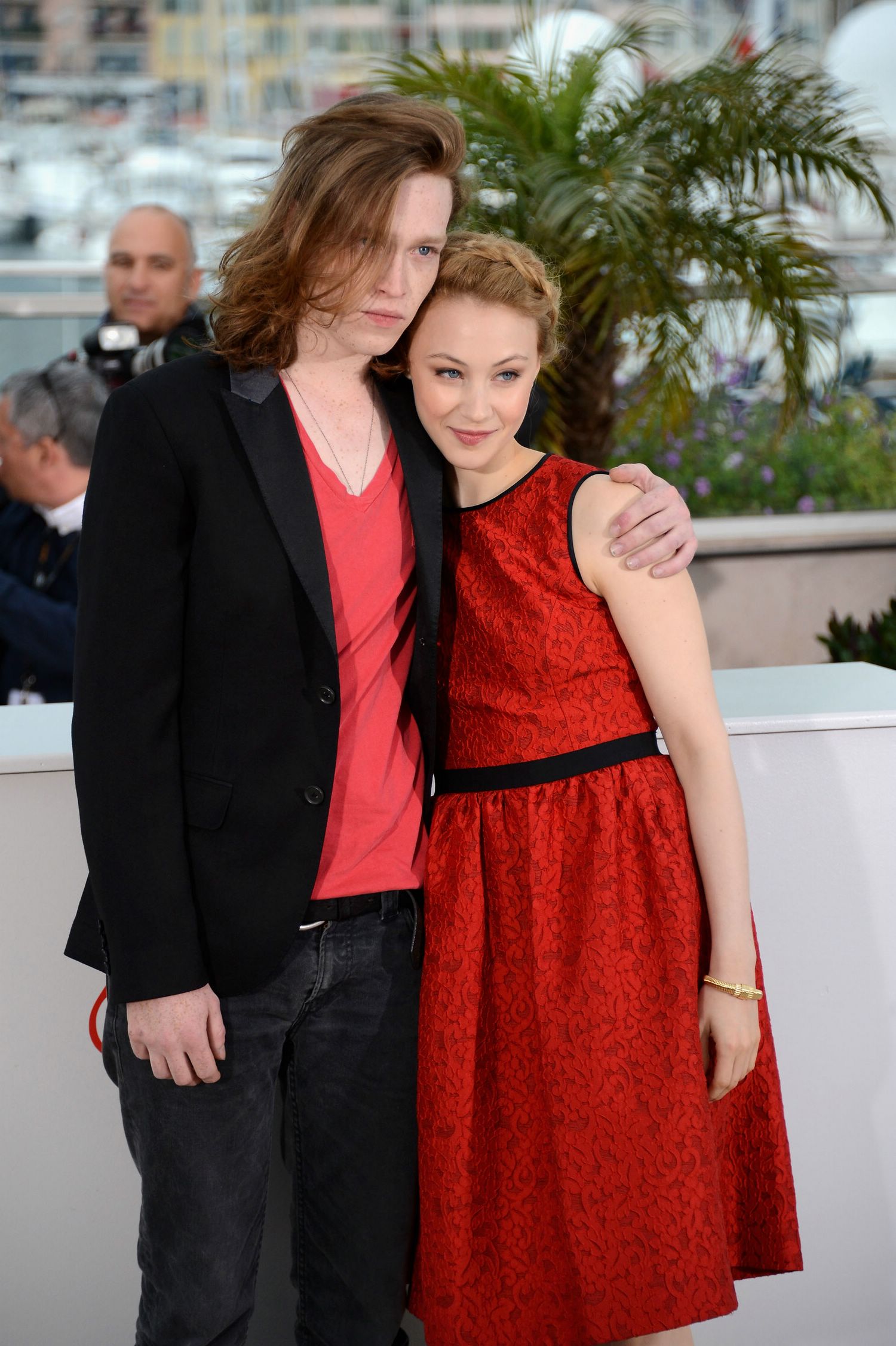 hq040.jpg hq040.jpg