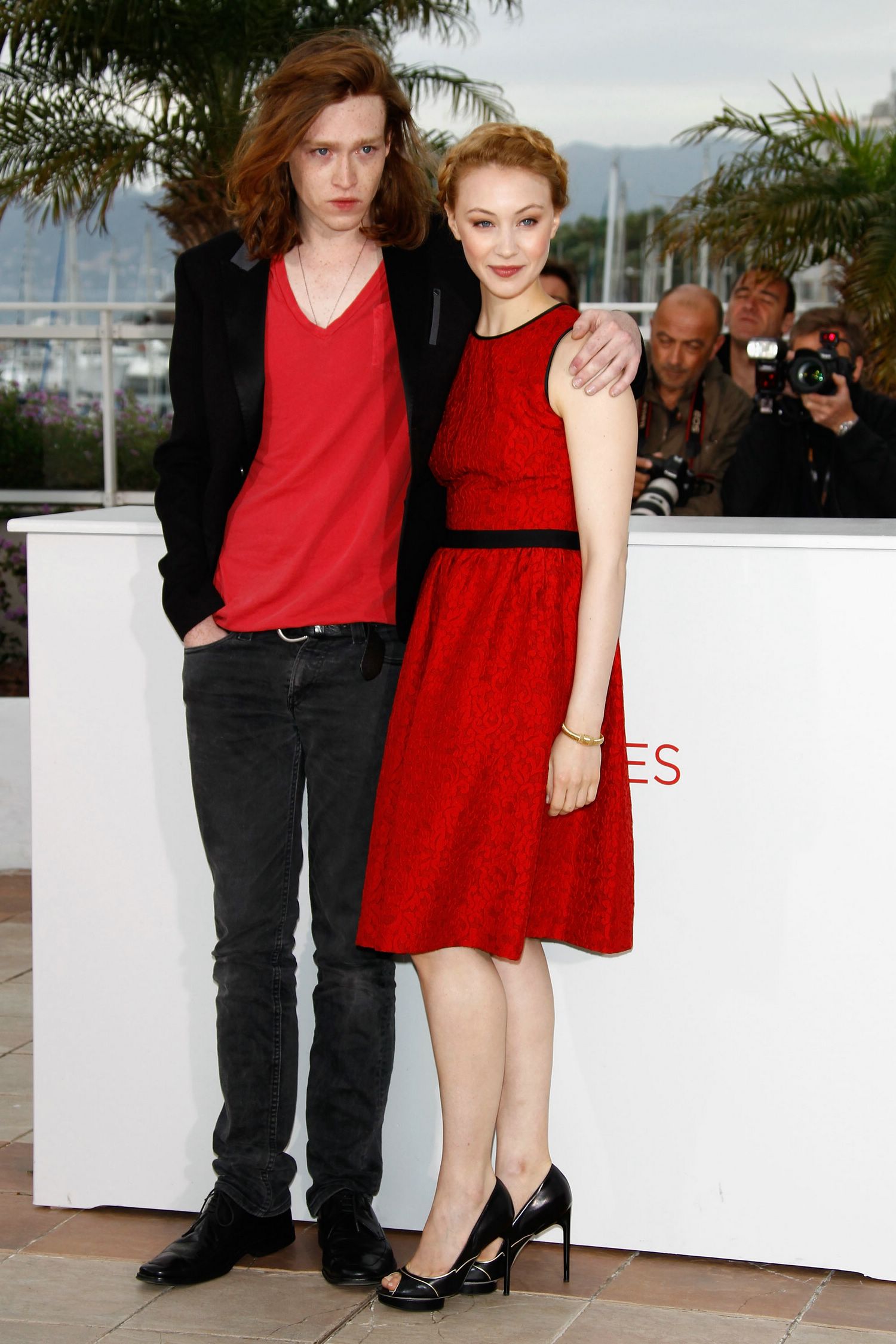 hq049.jpg hq049.jpg
