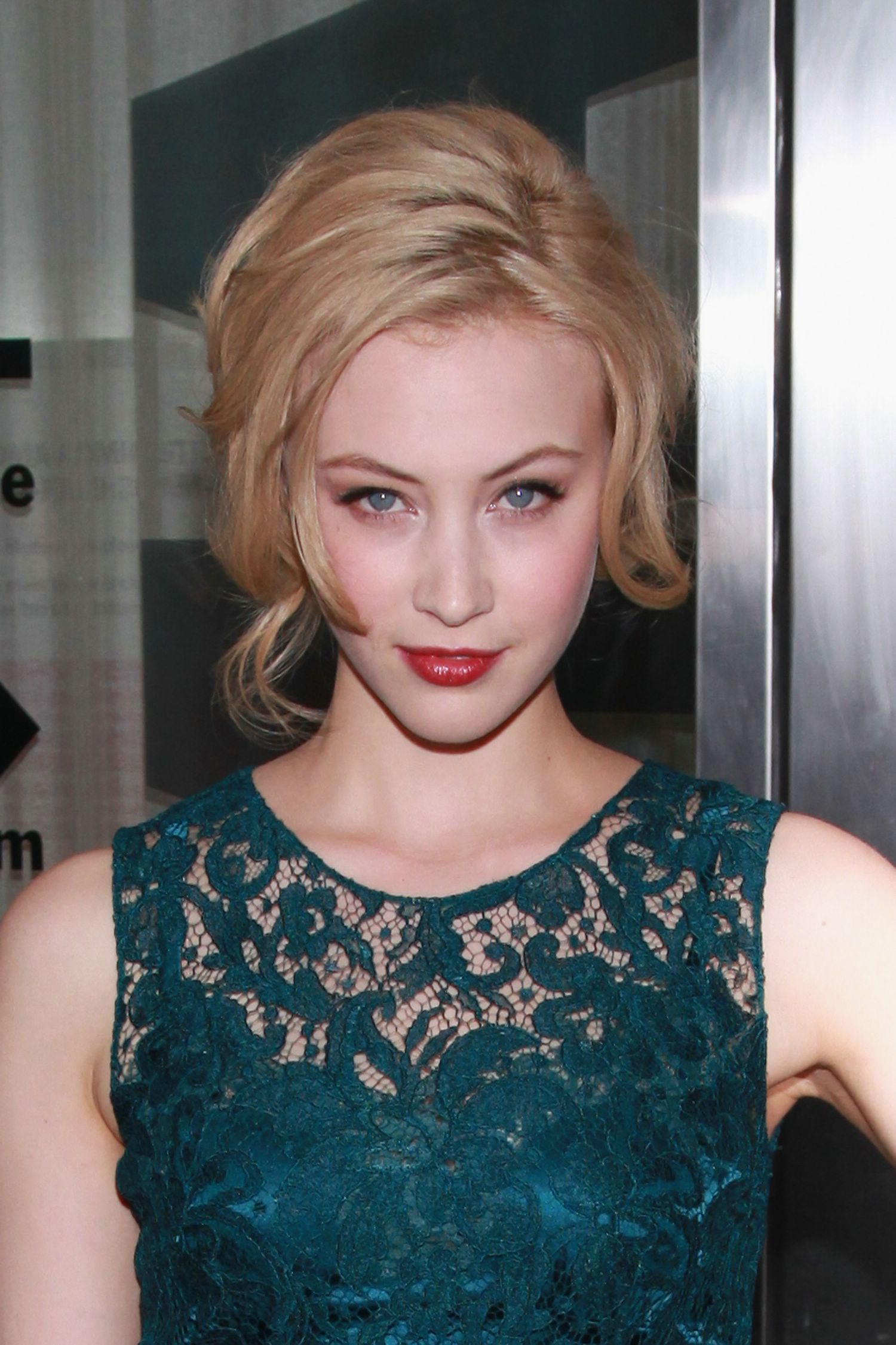 hq018.jpg hq018.jpg