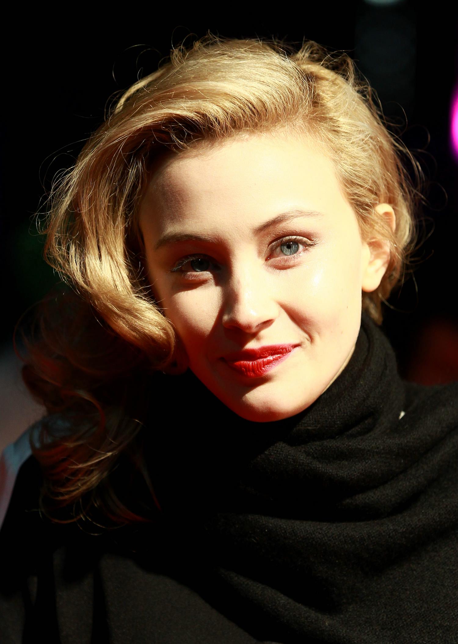 hq033.jpg hq033.jpg