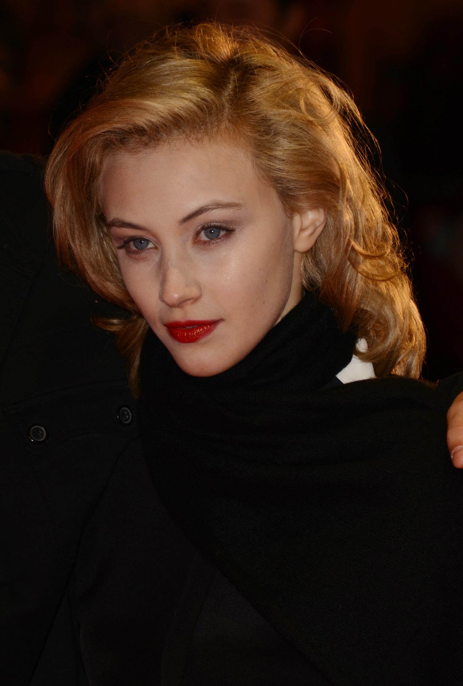 hq062.jpg hq062.jpg