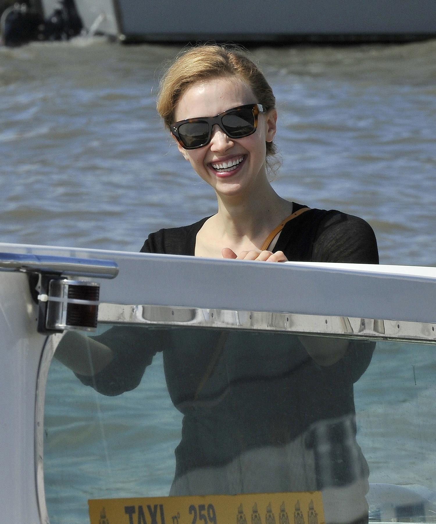 hq055.jpg hq055.jpg
