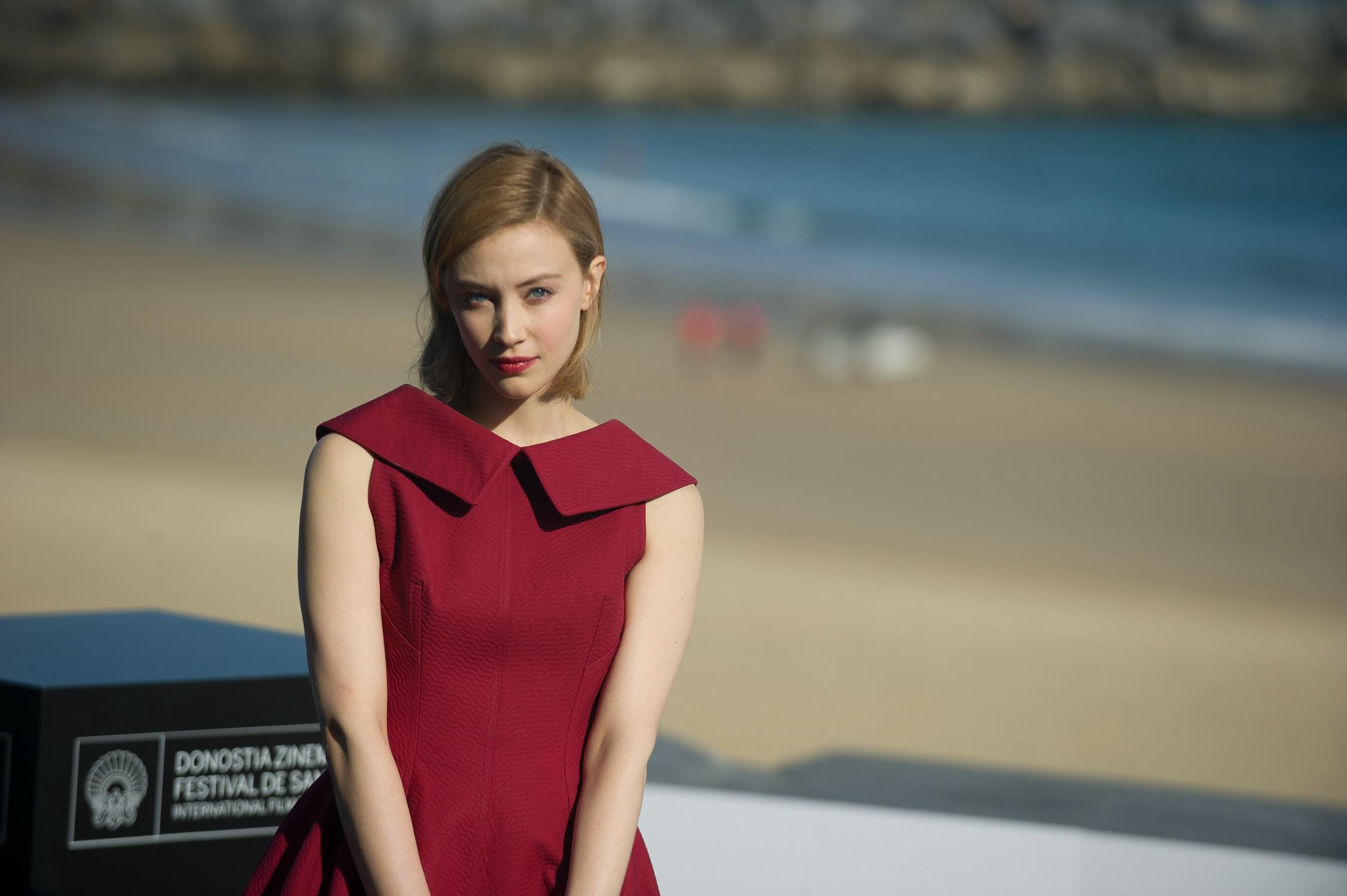 hq009.jpg hq009.jpg