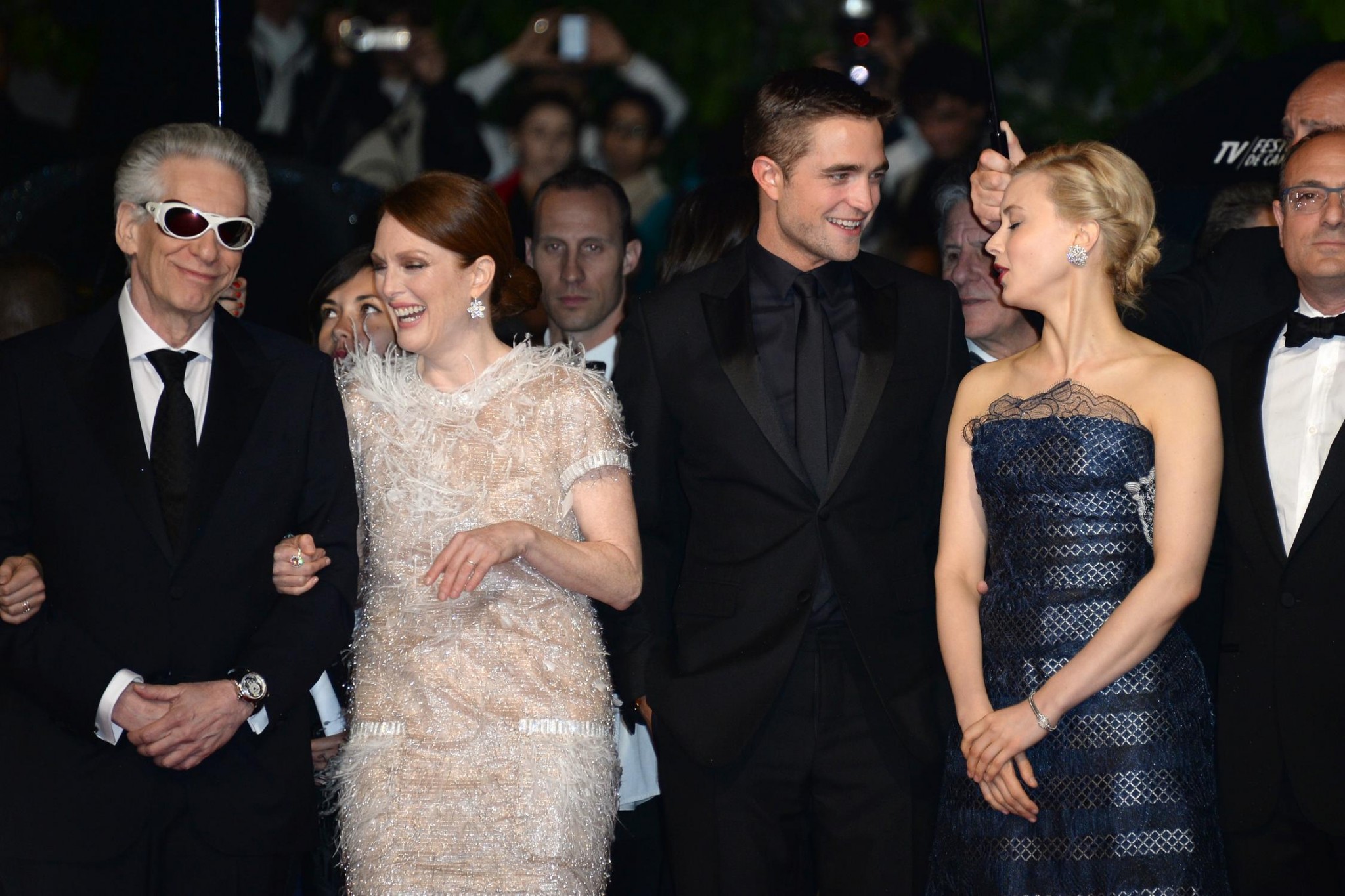 hq079.jpg hq079.jpg
