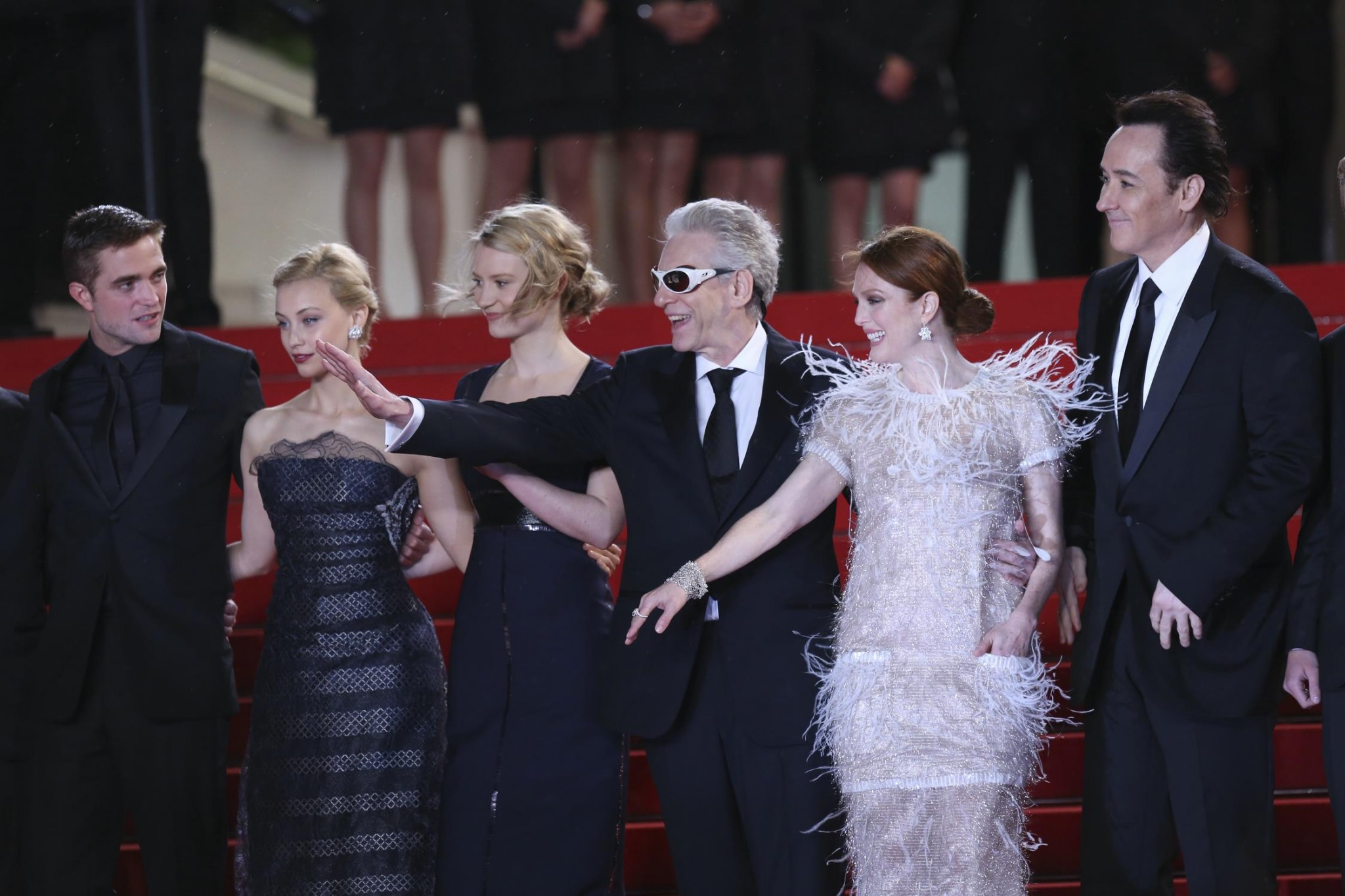 hq109.jpg hq109.jpg