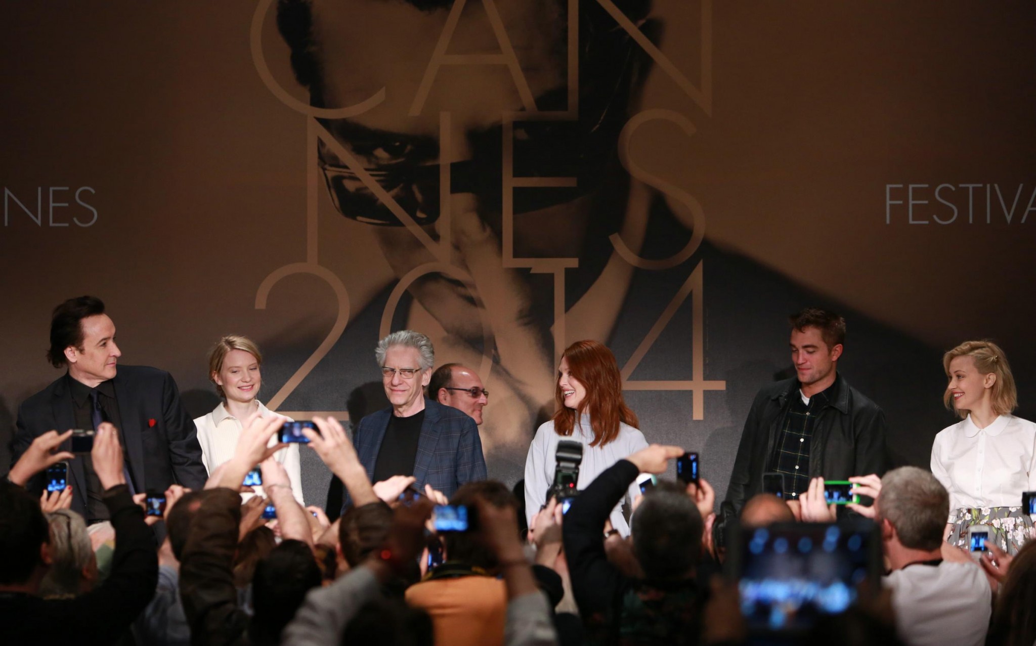 hq018.jpg hq018.jpg