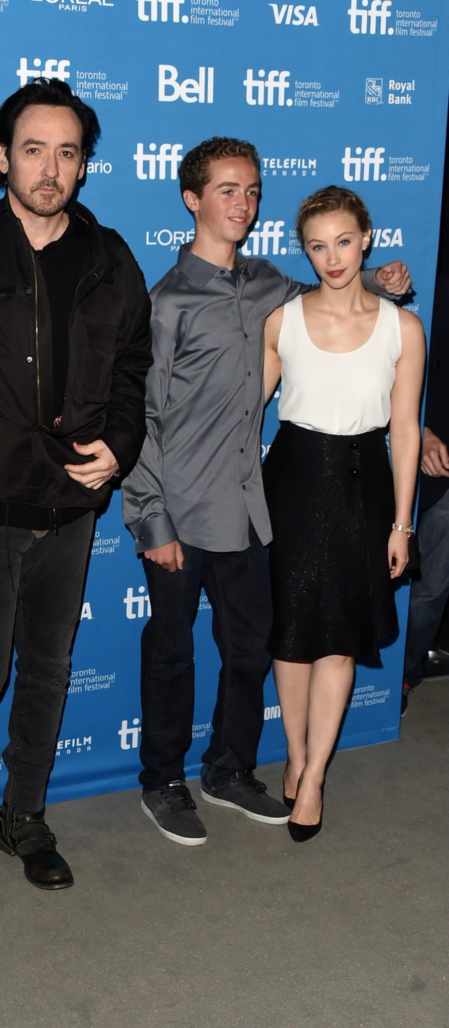 hq007.jpg hq007.jpg