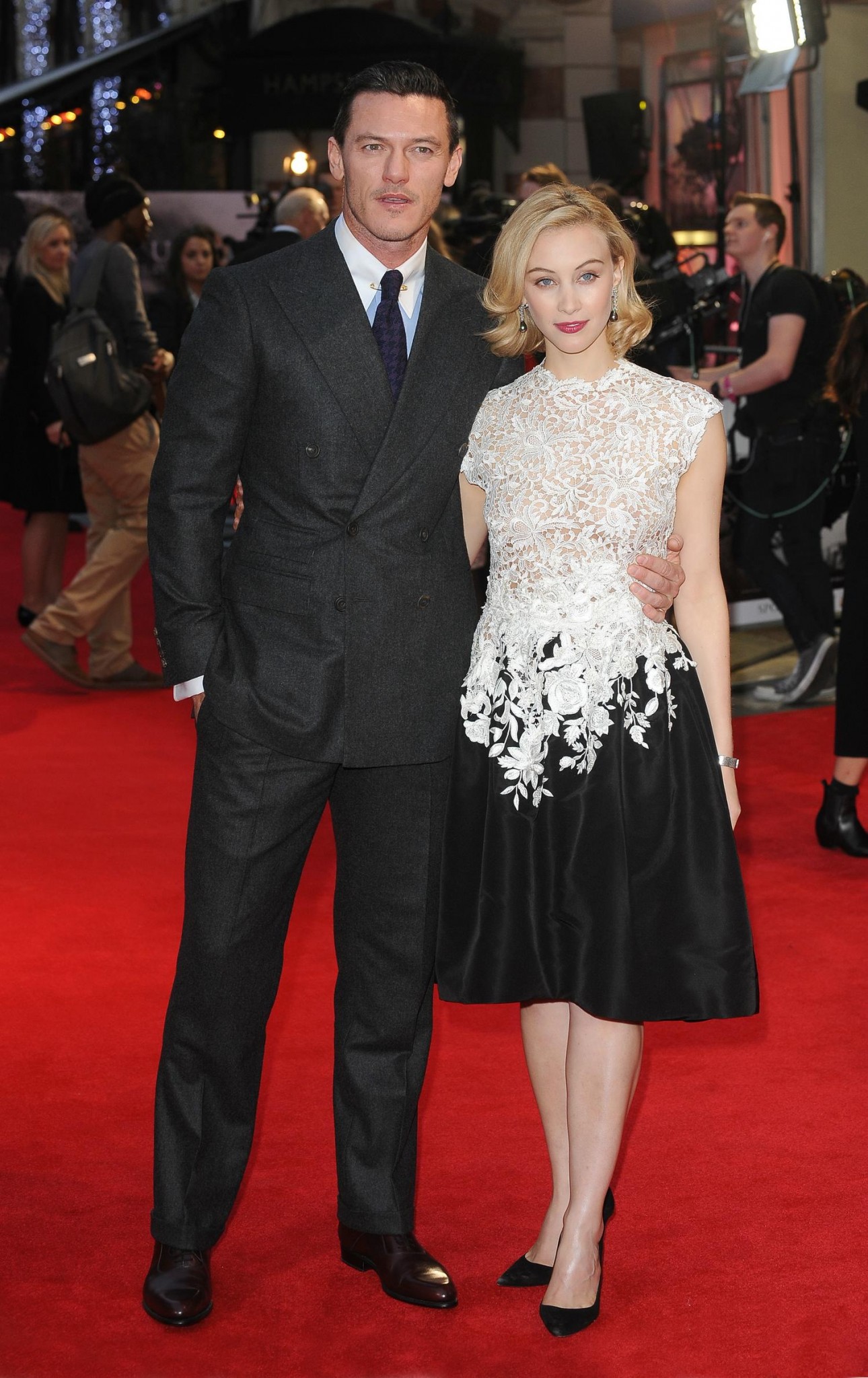 hq105.jpg hq105.jpg