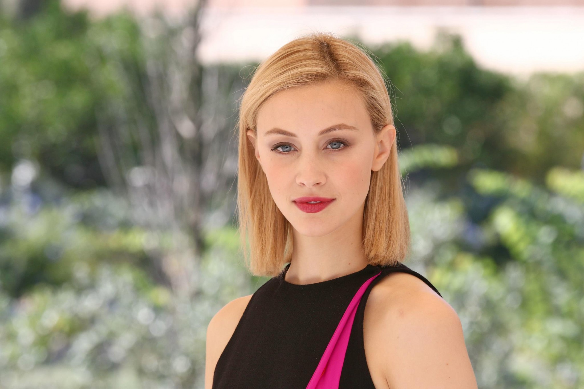 hq036.jpg hq036.jpg