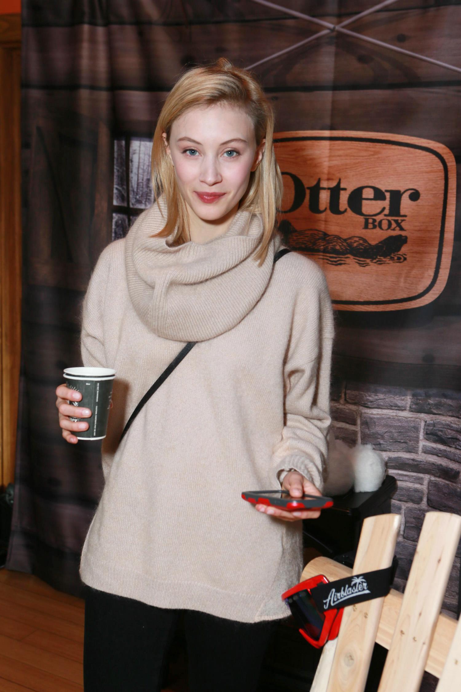 hq003.jpg hq003.jpg