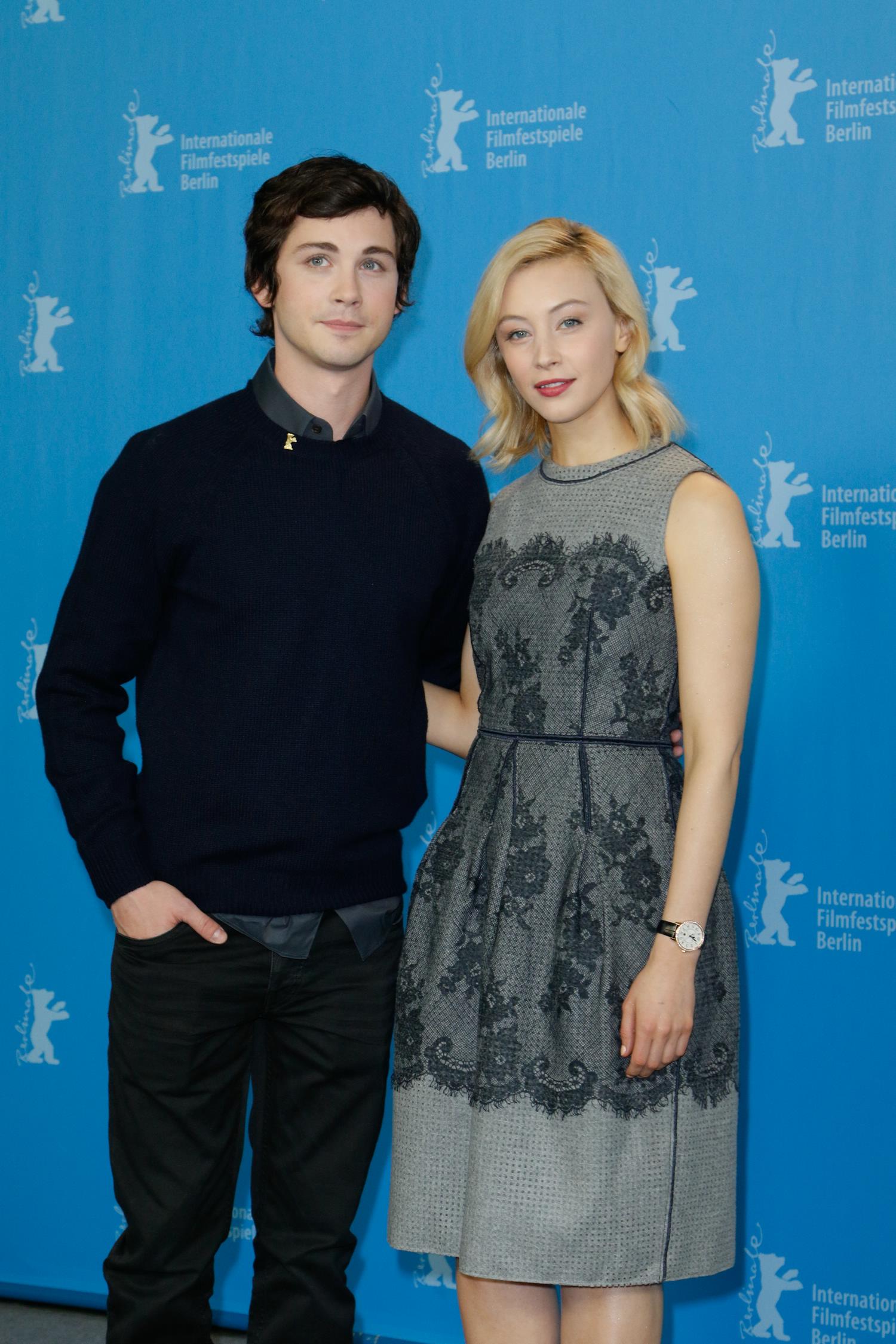 hq064.jpg hq064.jpg