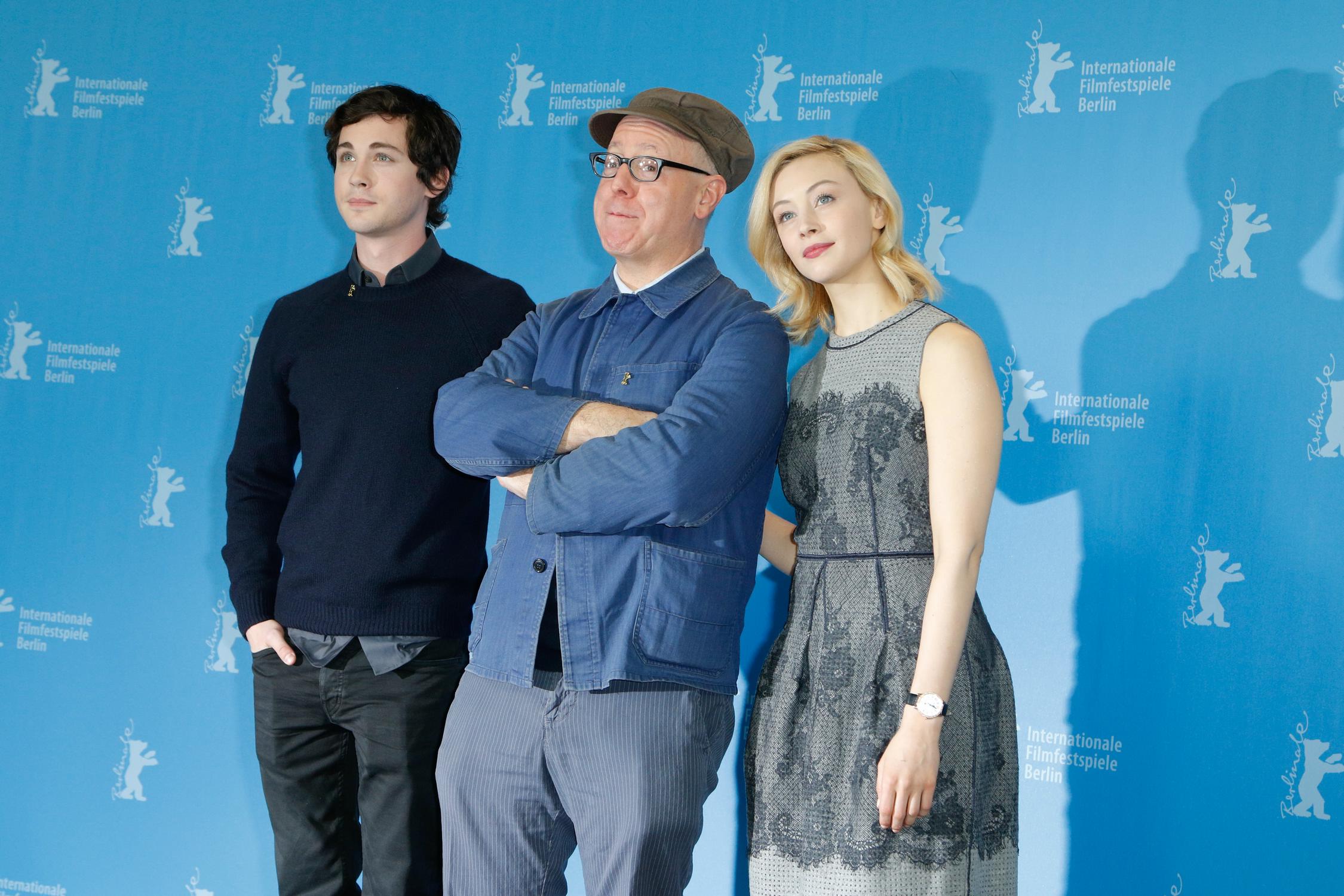 hq068.jpg hq068.jpg