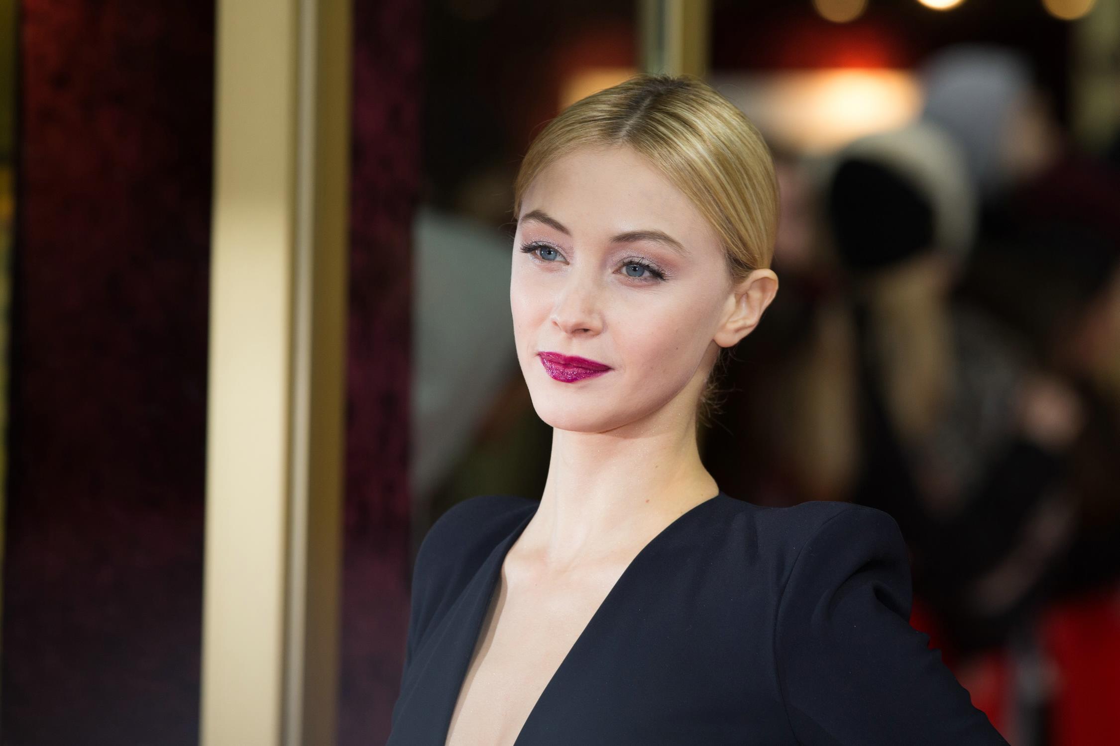 hq055.jpg hq055.jpg