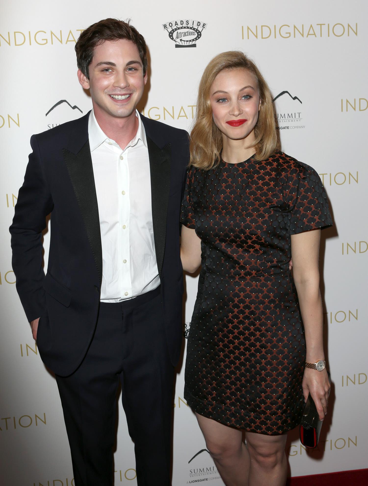 hq094.jpg hq094.jpg